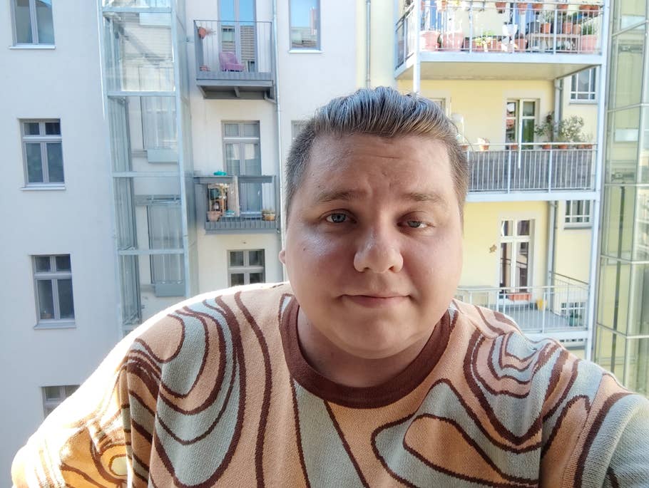 Poco F4 GT review photo gallery