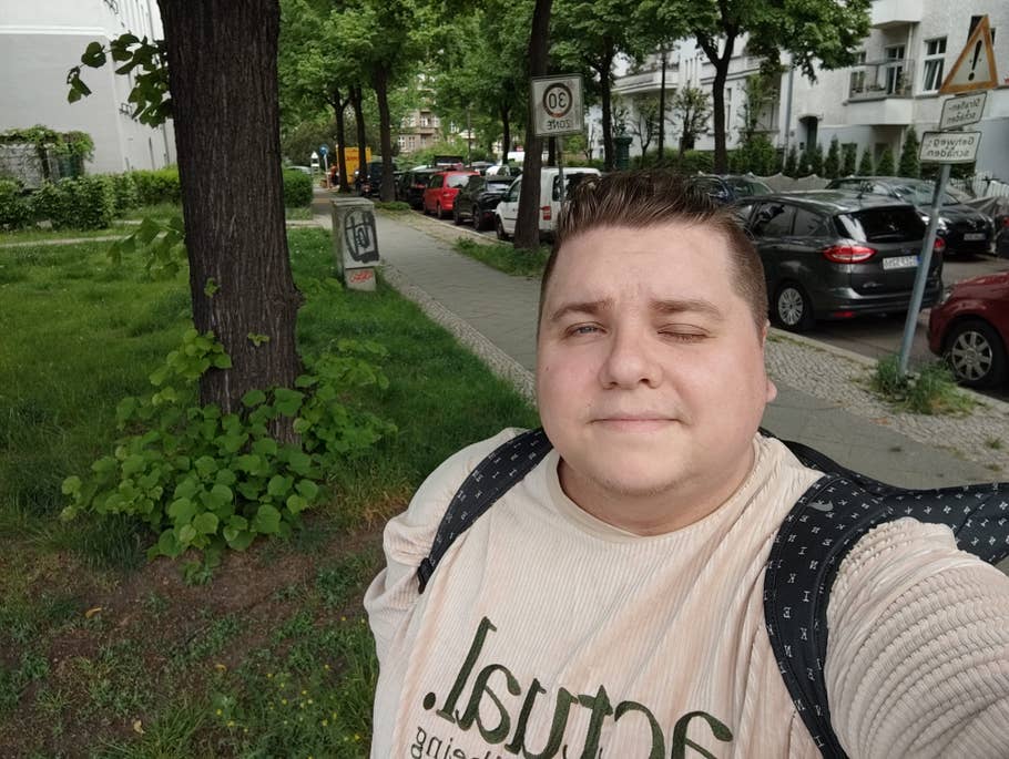 Poco F4 GT review photo gallery