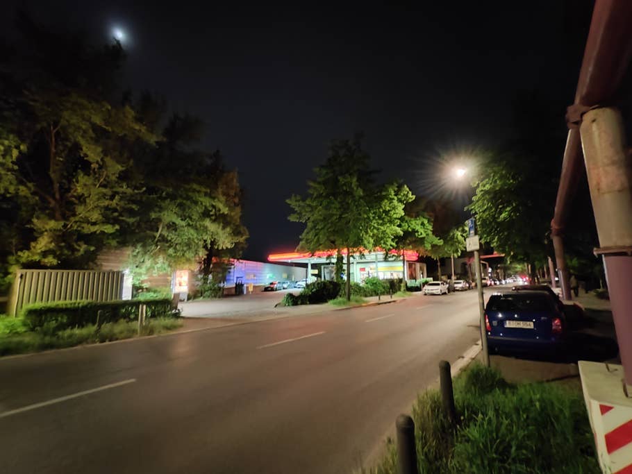 Poco F4 GT review photo gallery