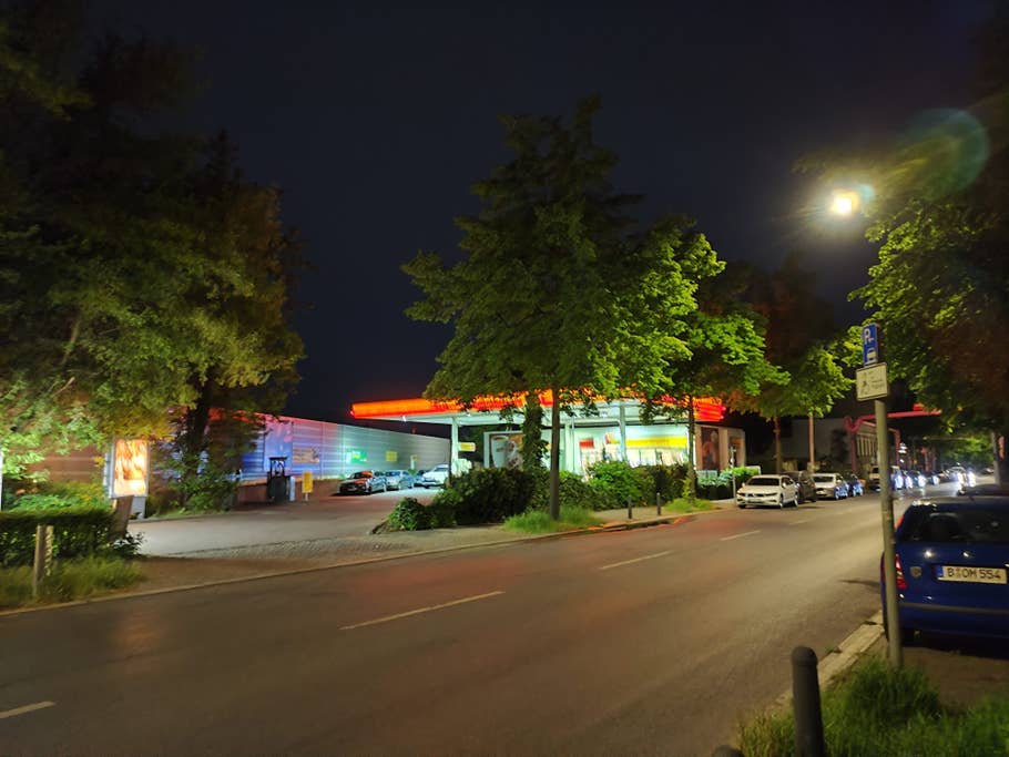 Poco F4 GT review photo gallery