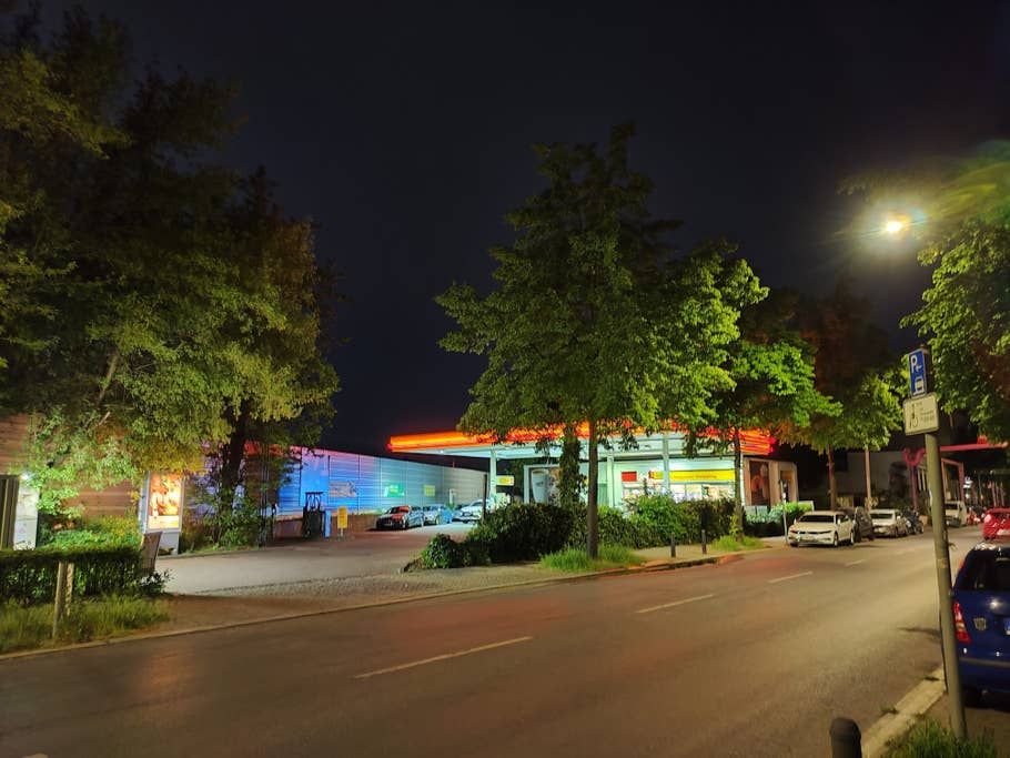 Poco F4 GT review photo gallery