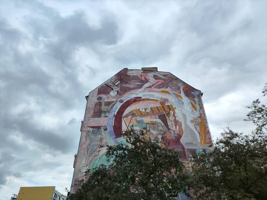 Poco F4 GT review photo gallery