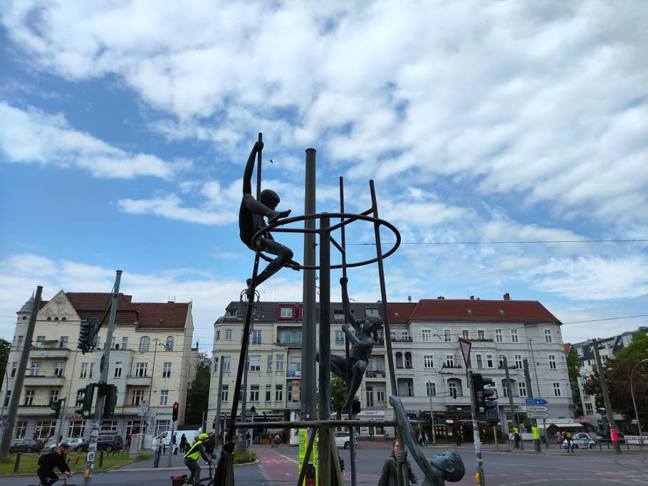 Poco F4 GT review photo gallery