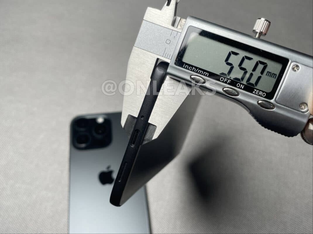 Samsung Galaxy S26 Edge dummy