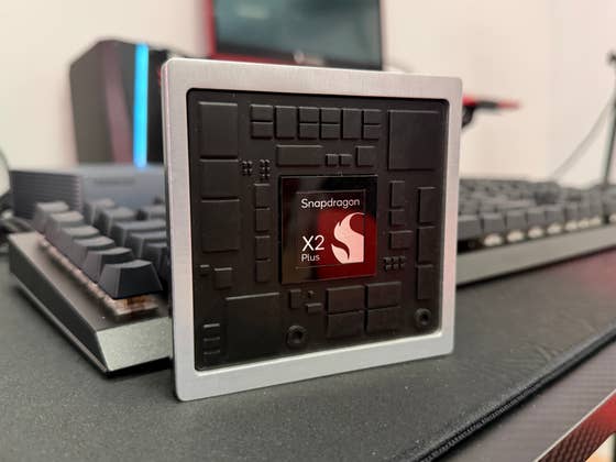 A Smartphone Chip-powered Laptop? Snapdragon X2 Plus Unveiled