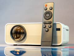 It doesn't get any simpler than with the Technaxx TX-127.