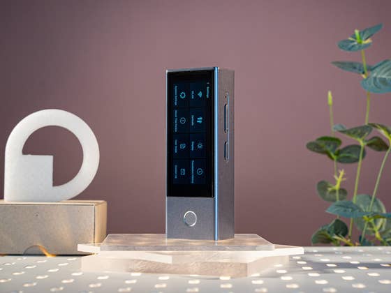 We Tried a $700 X1 AI translator: Is it Better than Your Smartphone?