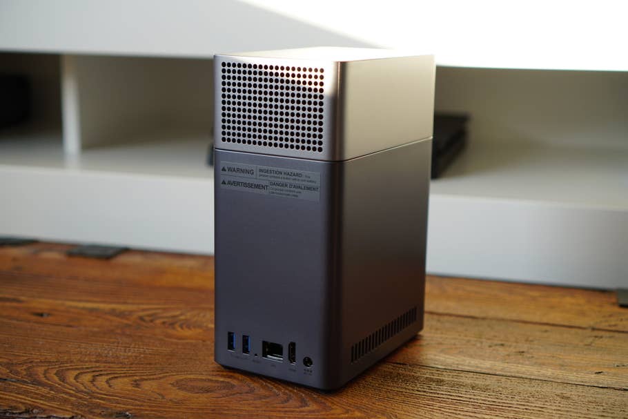 Ugreen NASync DH2300