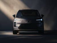 volvo-xc70-2025-plug-in-hybrid-mit-mega-reichweite.jpg