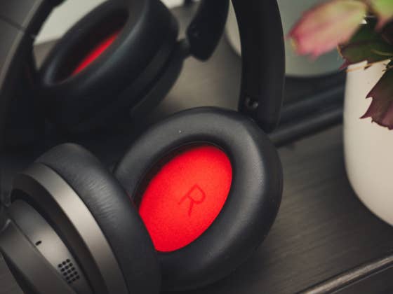 The Hidden Science of Stereo Sound: Why R and L on Headphones Matter