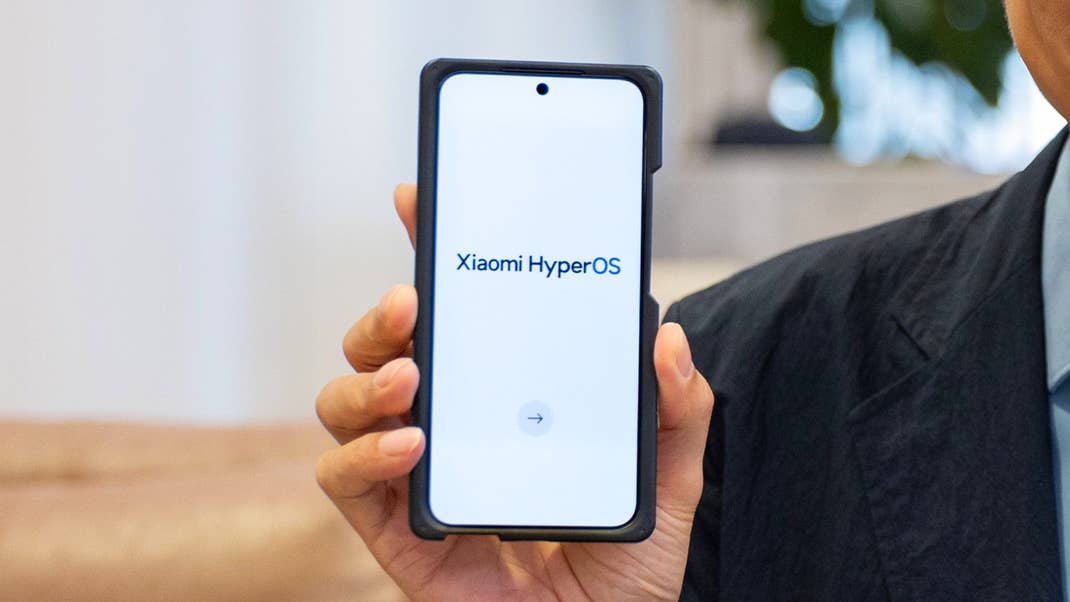 Xiaomi HyperOS presented on a camouflaged Xiaomi 14 Pro