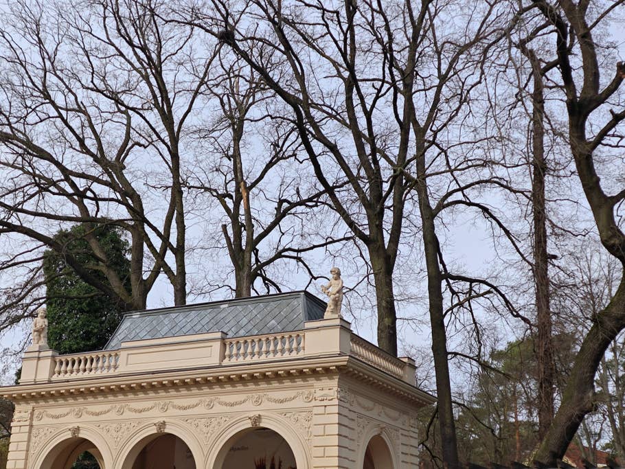 Daytime photo by the Xiaomi 14