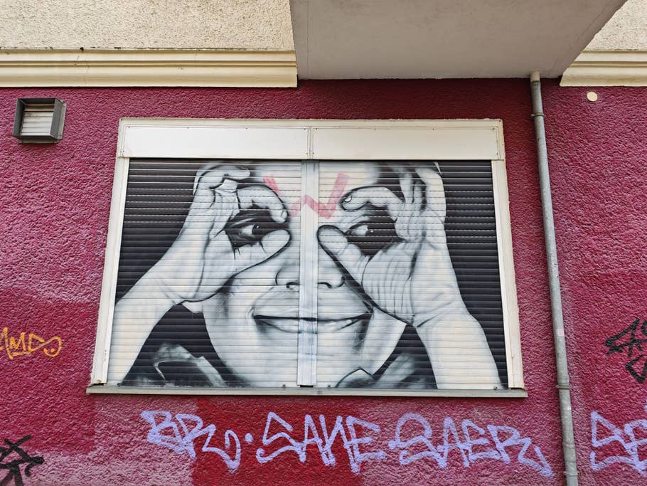 Daytime photo by the Xiaomi 14