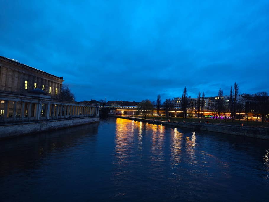 Night photo by the Xiaomi 14