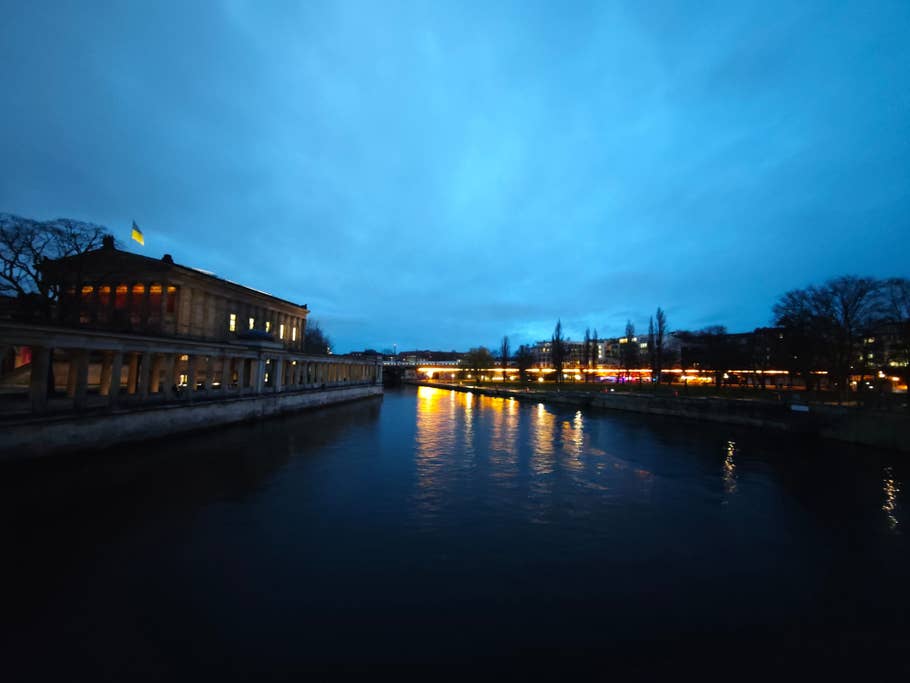 Night photo by the Xiaomi 14