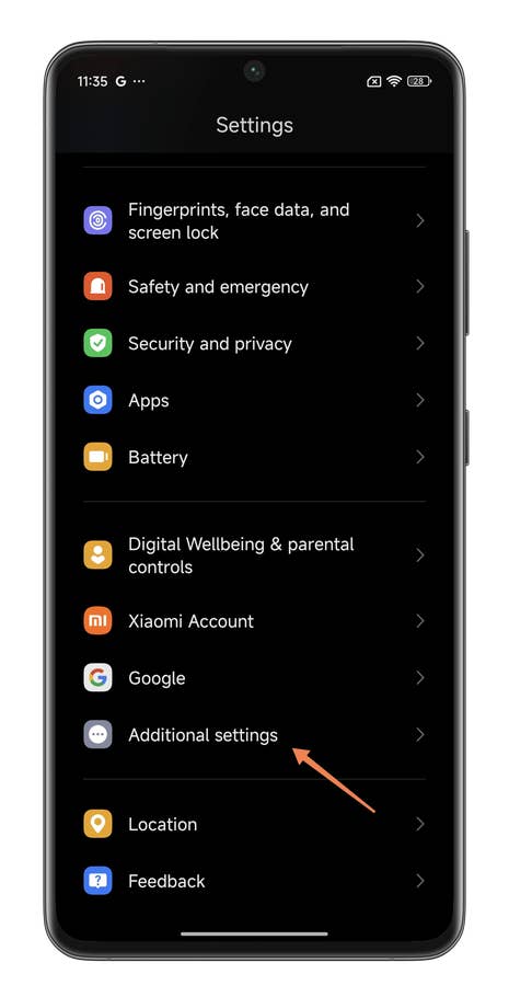 Hereu0027s how you use Xiaomiu0027s Fill Light feature to brighten up your video calls in low light.