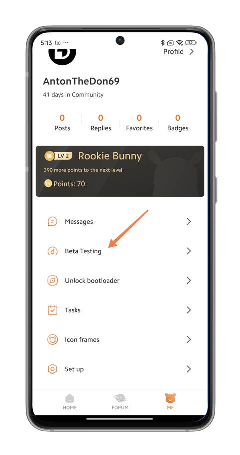 Screenshots of the Xiaomi Community app where you can receive HyperOS updates faster.