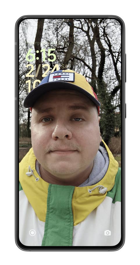 How to customize the Xiaomi 14u0027s lock screen in HyperOS.